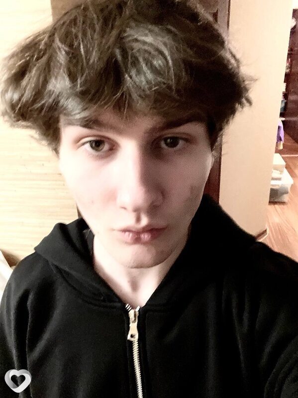 Глеб, 20, Ялте — анкета №2818959