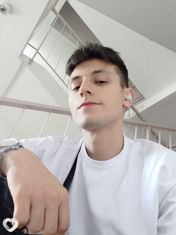 Даня, 22, Новороссийске — анкета №2819967