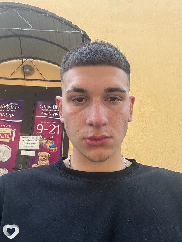 Денис, 20, Гомеле — анкета №2820281