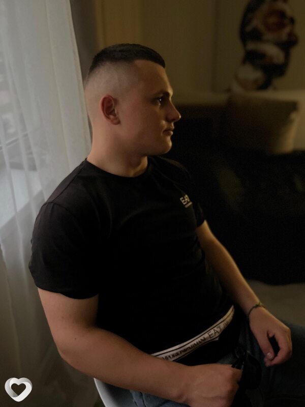 Дмитрий, 23, Новосибирске — анкета №2820507