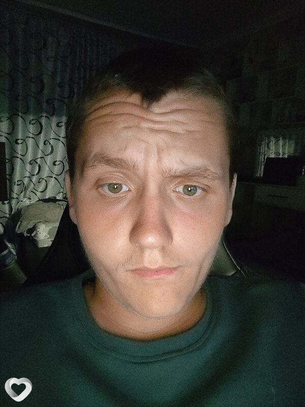 Максим, 20, Красном Сулине — анкета №2820687
