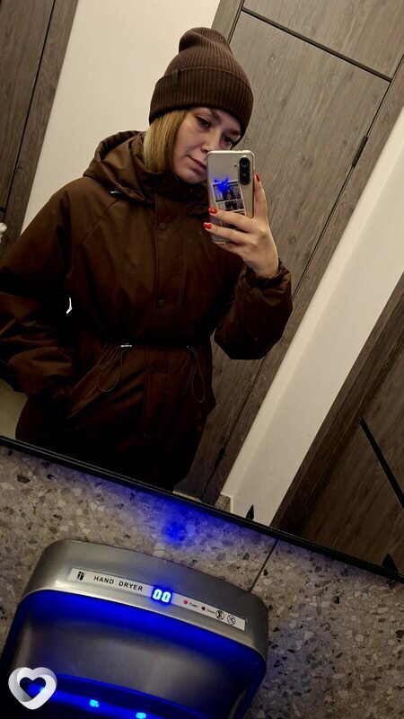 Алёна, 27, Благовещенске — анкета №2820832