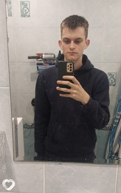 Артём, 20, Минске — анкета №2820915