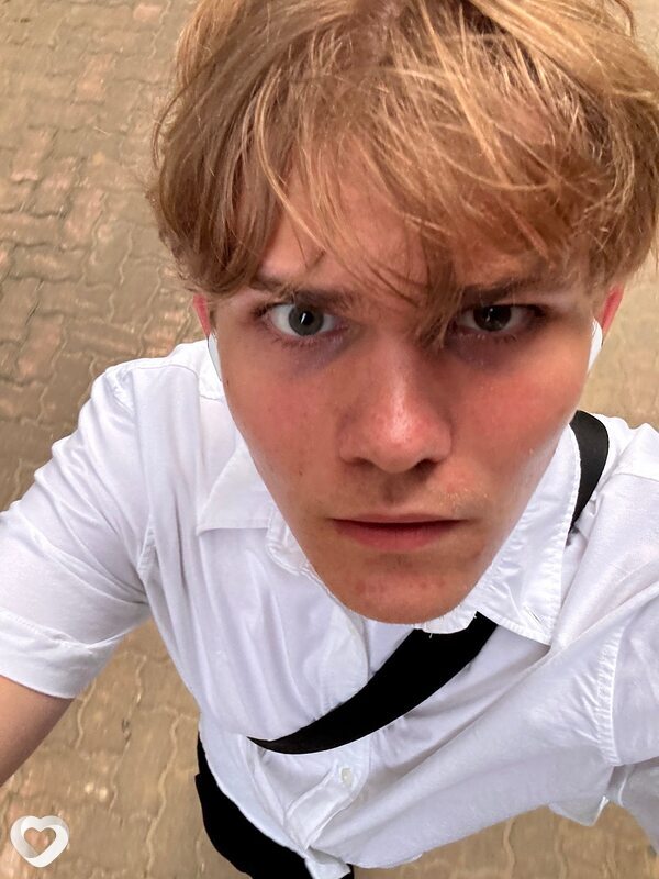 Серафим, 18, Москве — анкета №2821195