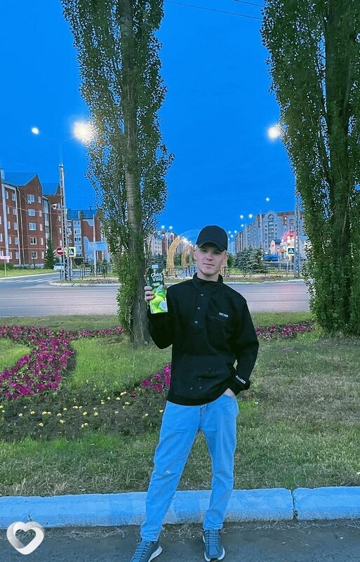 Максим, 22, Прокопьевске — анкета №2821536