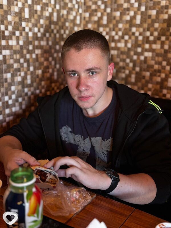 Владимир, 21, Рязани — анкета №2822147