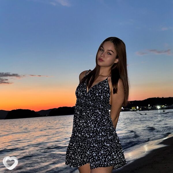 Марина, 19, Уссурийске — анкета №2822209