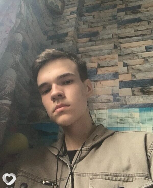 Хватит, 20, Петрозаводске — анкета №2822612