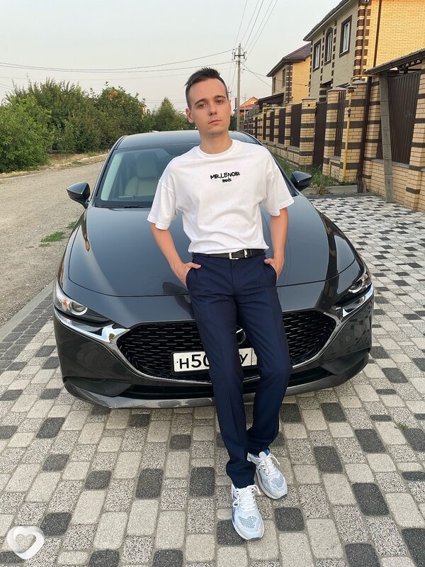 Максим, 25, Москве — анкета №2822525