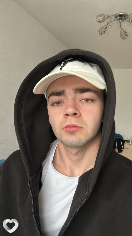 Тёма, 22, Екатеринбурге — анкета №2823074