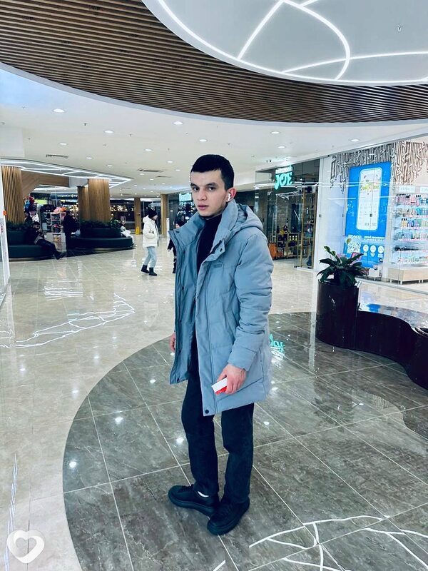 Али, 25, Феодосии — анкета №2823343