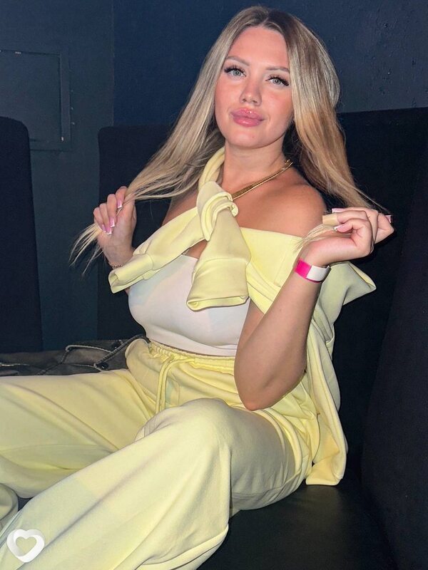 Мари, 26, Омске — анкета №2823975