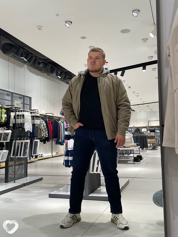 Иван, 27, Москве — анкета №2823664