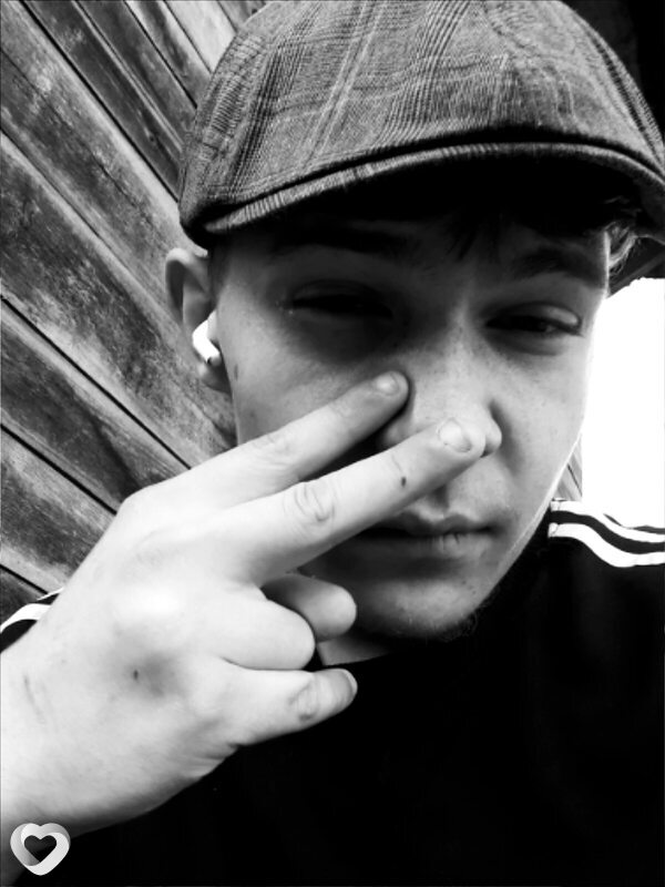 Арсений, 20, Выборге — анкета №2823702