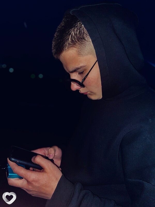 Кирилл, 24, Торезе — анкета №2824103