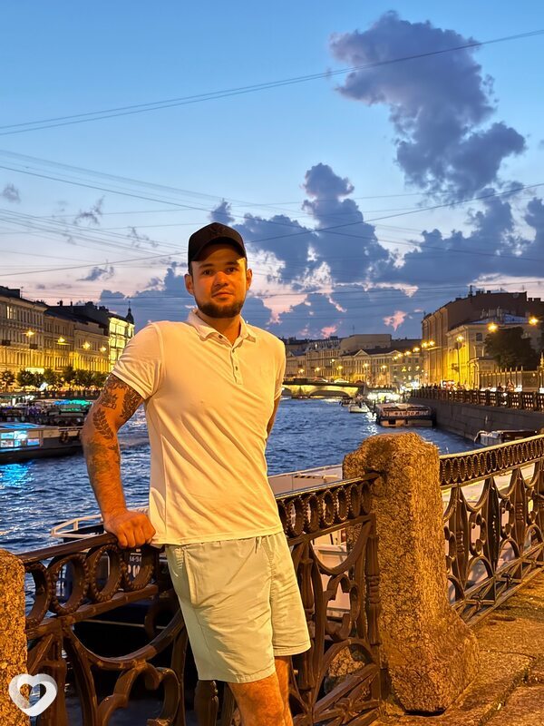 Евгений, 31, Речице — анкета №2824930