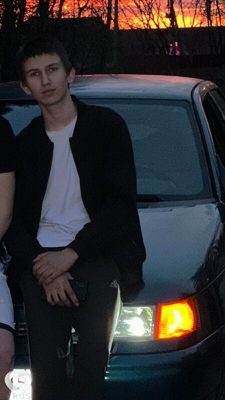 Алексей, 19, Новосибирске — анкета №2825353