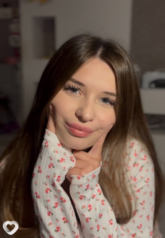 Даша, 19, Москве — анкета №2825522