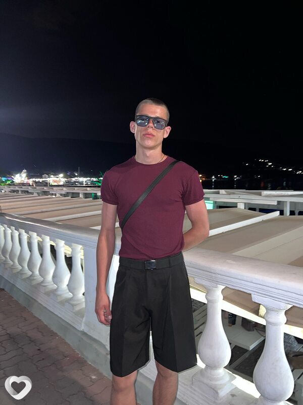 Даня, 19, Донецке — анкета №2825389