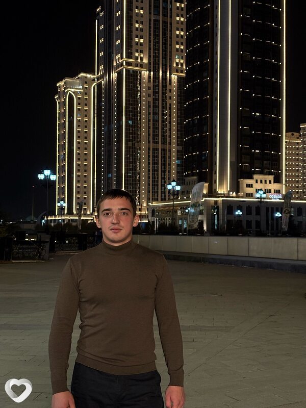 Владимир, 23, Волгограде — анкета №2825639
