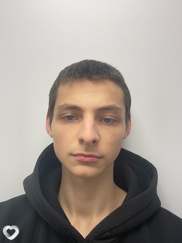 Лев, 19, Москве — анкета №2825748
