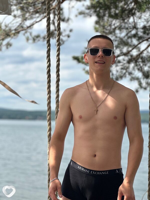 Андрей, 19, Екатеринбурге — анкета №2826078