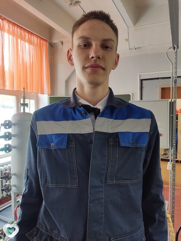 Евгений, 19, Саянске — анкета №2826083