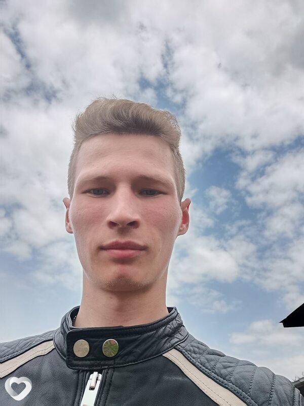 Виктор, 22, Подольске — анкета №2826358
