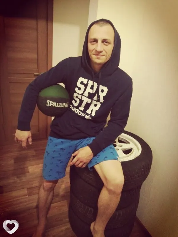 Александр, 37, Барнауле — анкета №2826371