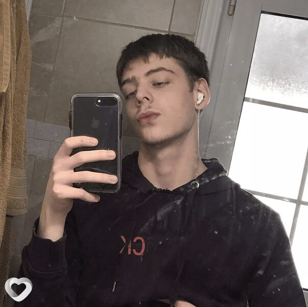Андрей, 26, Новосибирске — анкета №2826399