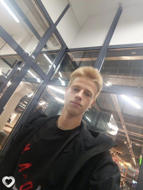 Семён, 20, Братске — анкета №2826894