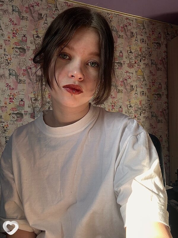 Марина, 22, Череповце — анкета №2826834