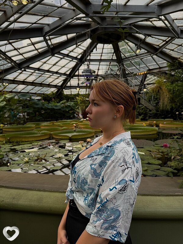 Аня, 20, Екатеринбурге — анкета №2827157
