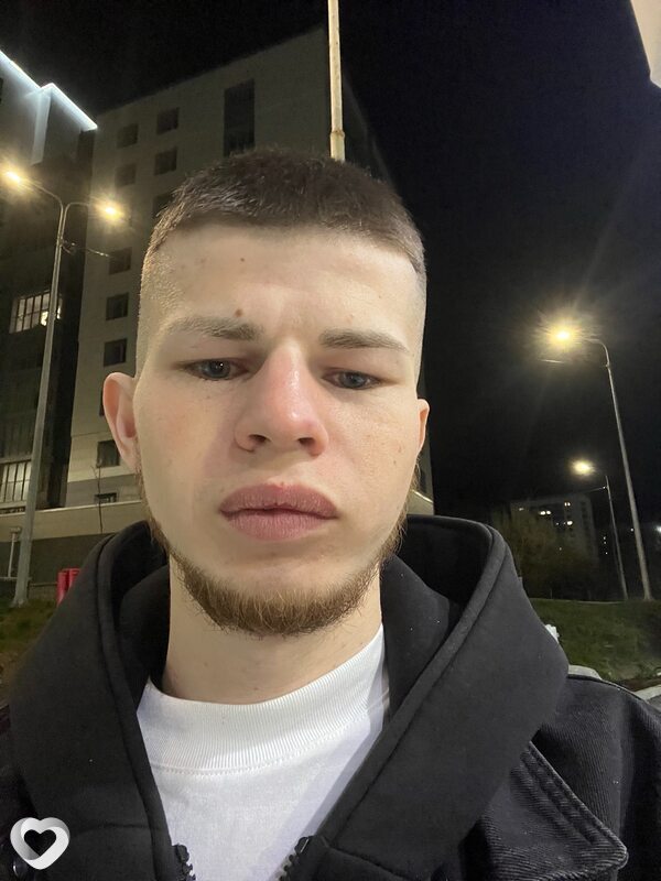 Влад, 24, Уфе — анкета №2827375