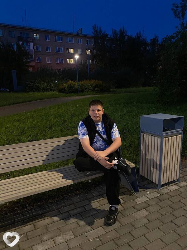 Александр, 20, Красноярске — анкета №2827430