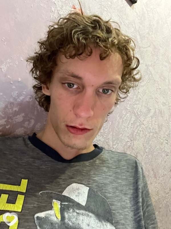 Данил, 18, Воткинске — анкета №2828840