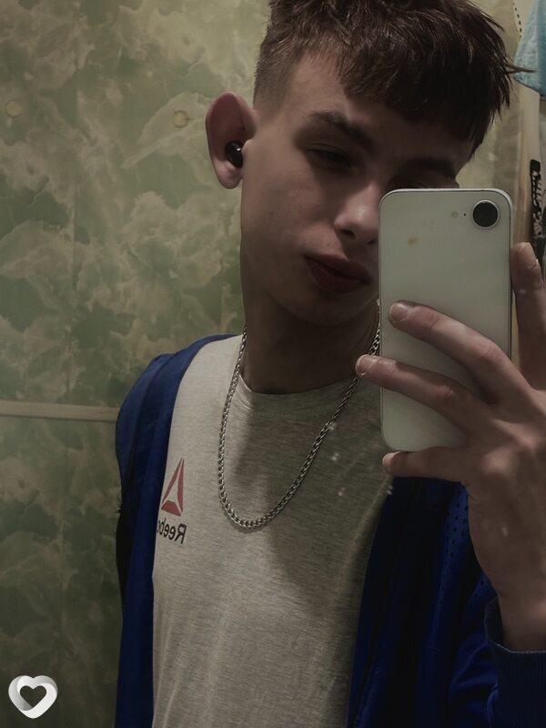 Василий, 21, Минске — анкета №2828965