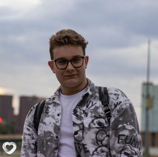 Александр, 19, Москве — анкета №2828968