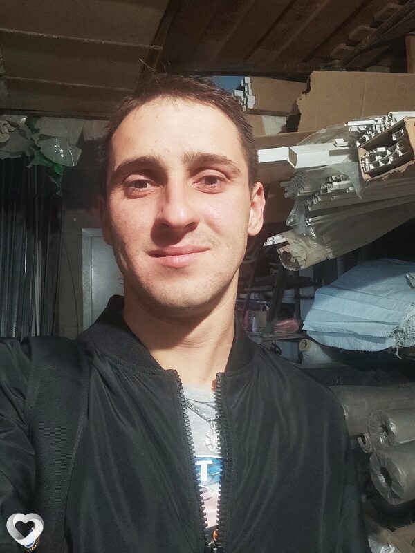 Виктор, 31, Алуште — анкета №2829506