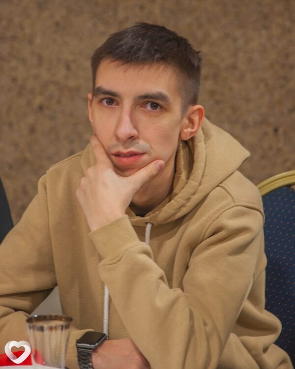 Денис, 31, Москве — анкета №2829534