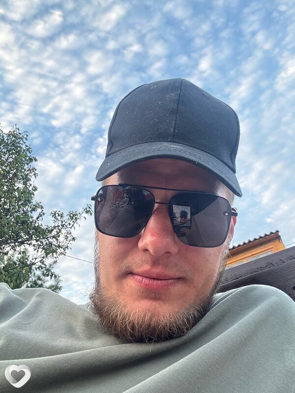 Artem, Ванино