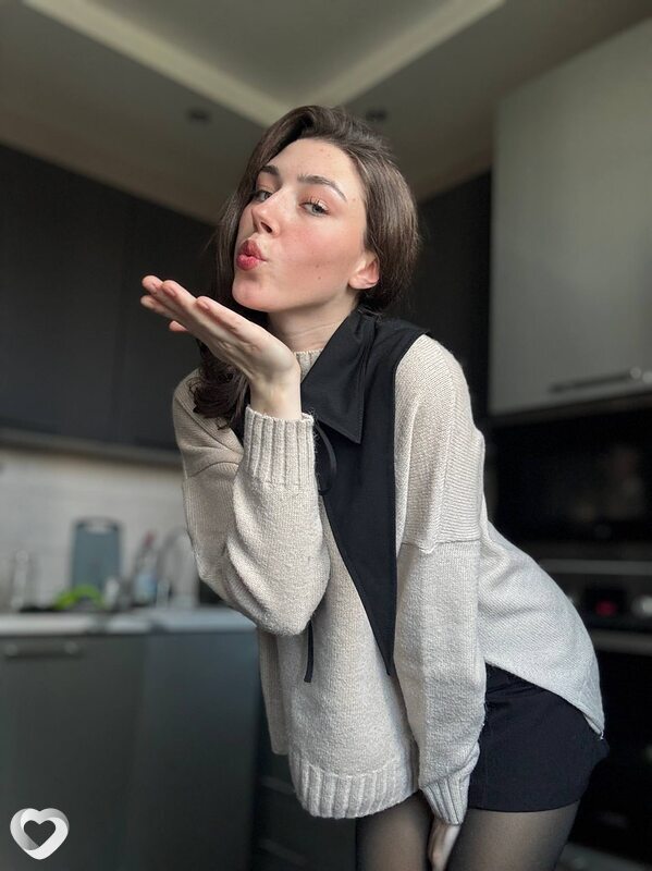 Полина, 19, Москве — анкета №2830496