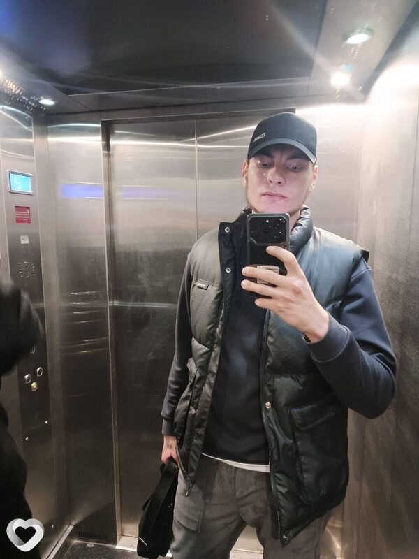 Vlad, 22, Москве — анкета №2830829