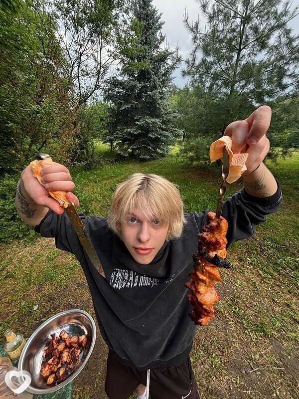Дима, 19, Орёл — анкета №2831315