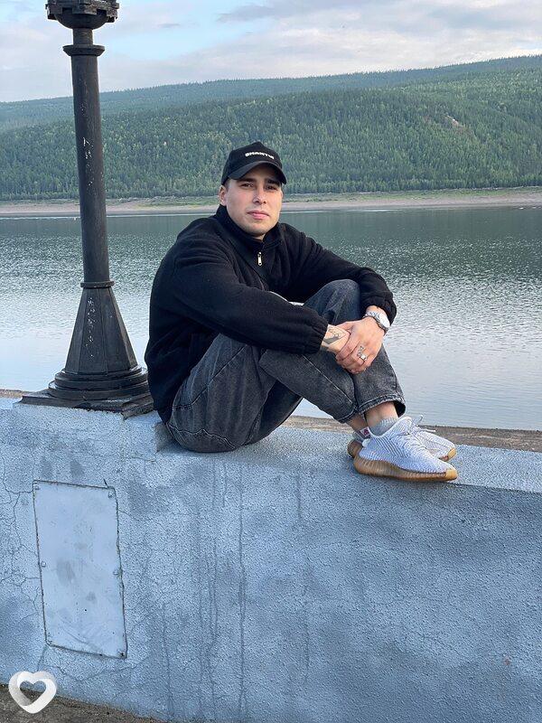 Артем, 26, Якутске — анкета №2831750