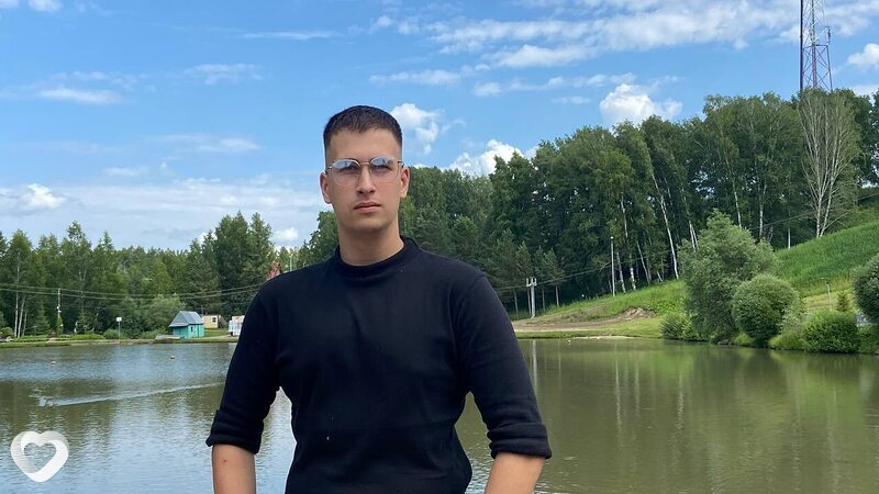 Миша, 20, Новосибирске — анкета №2832617