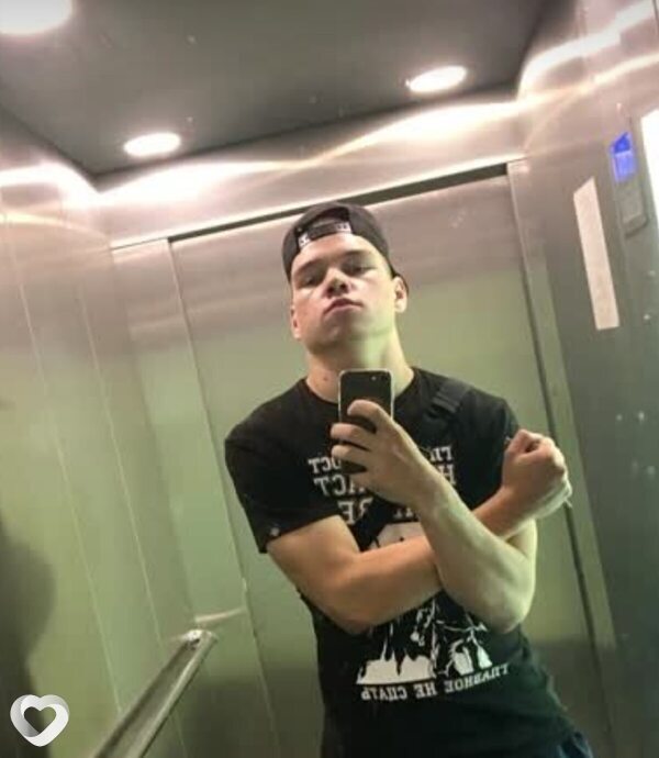 Кирилл, 21, Санкт-Петербурге — анкета №2832314