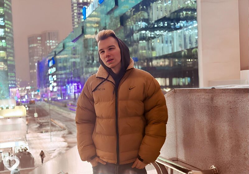 Алекс, 25, Москве — анкета №2832737