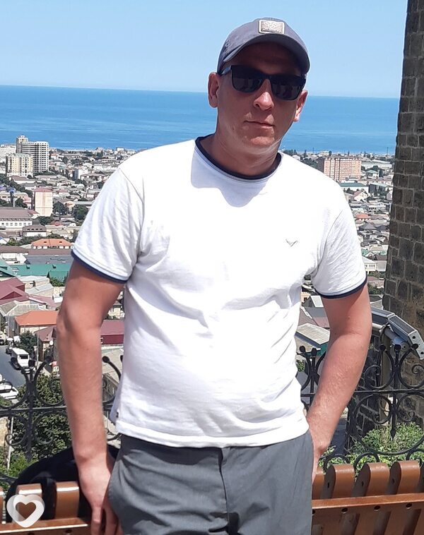 Roman, 41, Саратове — анкета №2832699