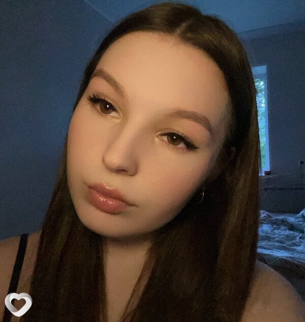 Алиса, 19, Екатеринбурге — анкета №2832882